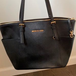 Michael Kors tote